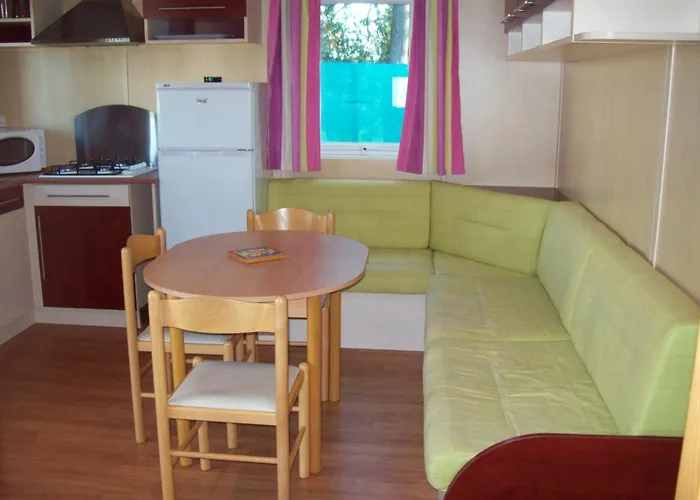 Le Roc Кемпинг Vaire